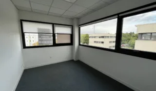  BUREAUX 83 m² CESSON-SEVIGNE