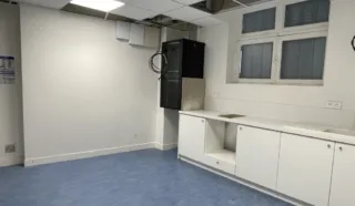  BUREAUX / LOCAL COMMERCIAL 230 M² RENNES
