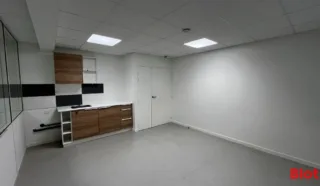  BUREAUX CESSON-SEVIGNE 130 m²