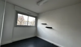  BUREAUX 50 M² NANTES