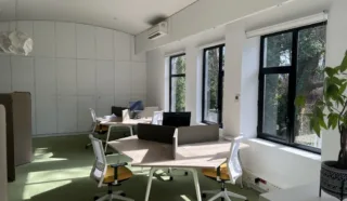  BUREAUX 511 M² COUERON