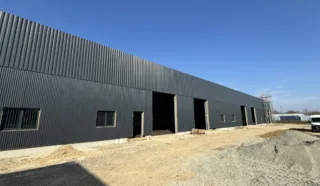  LOCAUX D'ACTIVITÉS 152 M² DERVAL