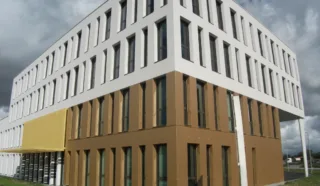  BUREAUX 254 m² PACÉ