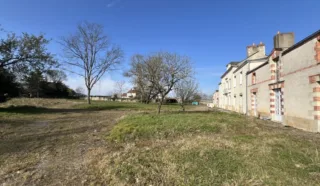  BUREAUX 600 M² LES SORINIERES