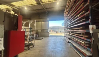  LOCAL D'ACTIVITÉS INDÉPENDANT 1 050 m² GRAND-FOUGERAY