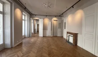 BUREAUX 294 M² NANTES