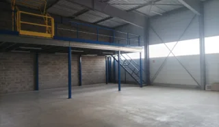  LOCAL D'ACTIVITES 437 m² GUIPAVAS