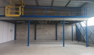  LOCAL D'ACTIVITES 437 m² GUIPAVAS