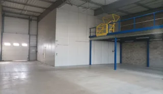  LOCAL D'ACTIVITES 437 m² GUIPAVAS