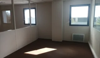  LOCAL D'ACTIVITES 437 m² GUIPAVAS