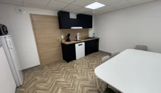 BUREAUX 136 M² LORIENT