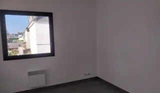  LOCAL COMMERCIAL / BUREAUX 63 m² ERGUE GABERIC