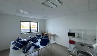  LOCAUX D'ACTIVITÉS 1 140 m² RIANTEC
