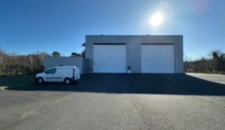  LOCAUX D'ACTIVITÉS 1 140 m² RIANTEC