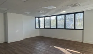  BUREAUX 850 m² CESSON-SEVIGNE