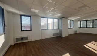  BUREAUX 850 m² CESSON-SEVIGNE