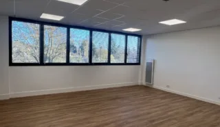  BUREAUX 650 m² CESSON-SEVIGNE