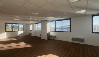  BUREAUX 650 m² CESSON-SEVIGNE
