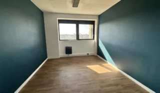  BUREAUX 52 m² RENNES