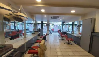  LOCAL COMMERCIAL 54 M² SAINT NAZAIRE