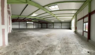  LOCAL D'ACTIVITES 610 m² SAINT-GREGOIRE