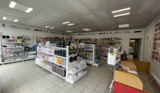 LOCAUX D'ACTIVITÉS 384 m² BREST