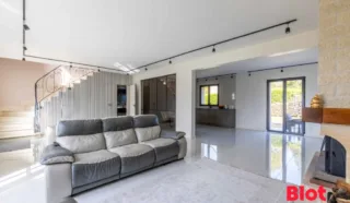 Maison 7 pièce(s)