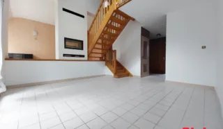 Maison 6 pièce(s)