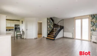 Maison 4 pièce(s)
