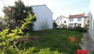 Terrain 248m²