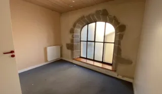  BUREAUX 98 M² DOL-DE-BRETAGNE