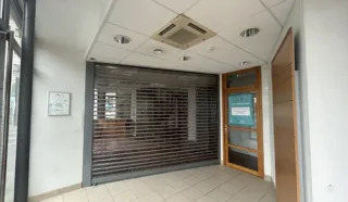  LOCAUX COMMERCIAUX 191 M² NANTES