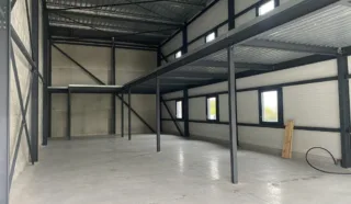  LOCAUX D'ACTIVITÉS 265 m² LA RICHARDAIS