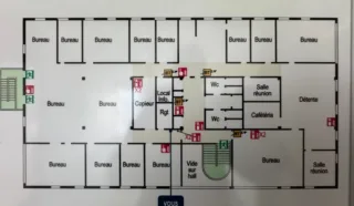  BUREAUX 1 200 M² NANTES