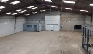  LOCAUX D'ACTIVITÉS 620 M² COUERON