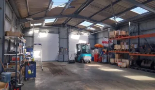  VANNES LOCAL D'ACTIVITES 316 m²