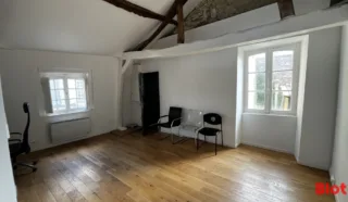  BUREAUX 65 m² RENNES CENTRE
