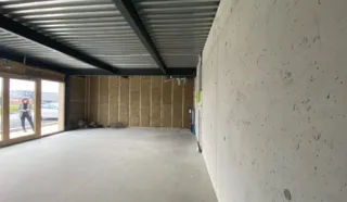  LOCAUX VITRINE, CELLULE COMMERCIALE 50 m² PLOUER S/RANCE