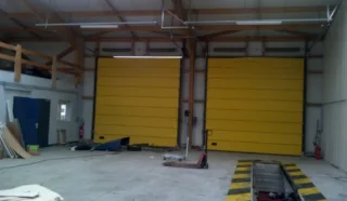  LOCAL D'ACTIVITES 463 m² CAUDAN