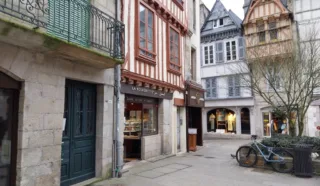  LOCAL COMMERCIAL 75m² QUIMPER