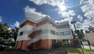  BUREAUX 194 m² NANTES