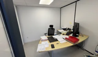  LOCAL PROFESSIONNEL LOCAL COMMERCIAL 108 m² LORIENT
