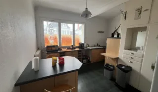  BUREAUX 200 M² REZÉ