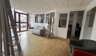  BUREAUX 200 M² REZÉ