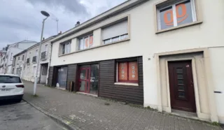  BUREAUX 200 M² REZÉ