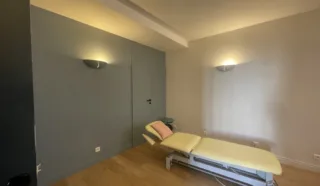  BUREAUX LOCAL COMMERCIAL 135 M² BASSE GOULAINE