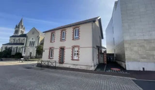  BUREAUX LOCAL COMMERCIAL 135 M² BASSE GOULAINE