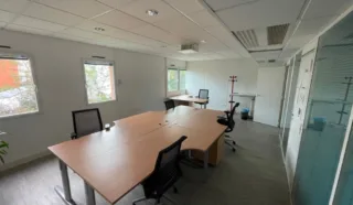  BUREAUX 194 m² NANTES