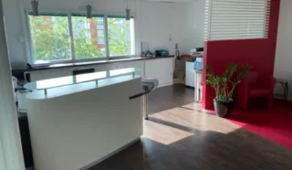  BUREAUX 194 m² NANTES