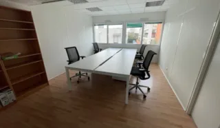  BUREAUX 194 m² NANTES